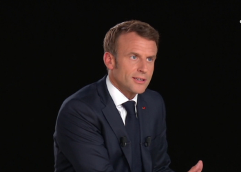 Эммануэль Макрон. Скриншот: France 2