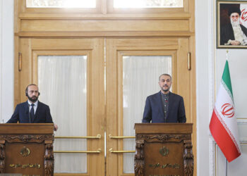 Арарат Мирзоян и Хоссейн Амир Абдоллахиян