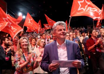 Фабьен Руссель на митинге Французской коммунистической партии.