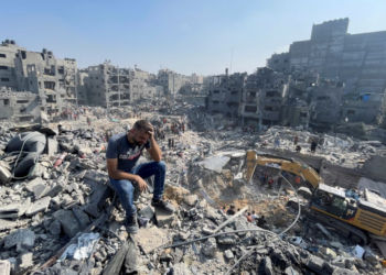 Лагерь Джабалия в Газе подвергся бомбардировке второй раз менее чем за 24 часа. Фото: Reuters