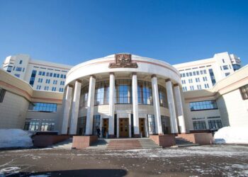 Факультет политологии МГУ