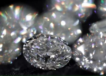 Алмазы. Фото: Reuters