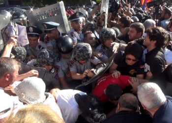 Акция протеста на проспекте Баграмяна, 12 июня 2024 года.