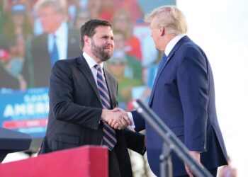 Дональд Трамп и Джей Ди Вэнс. Фото: usatoday.com