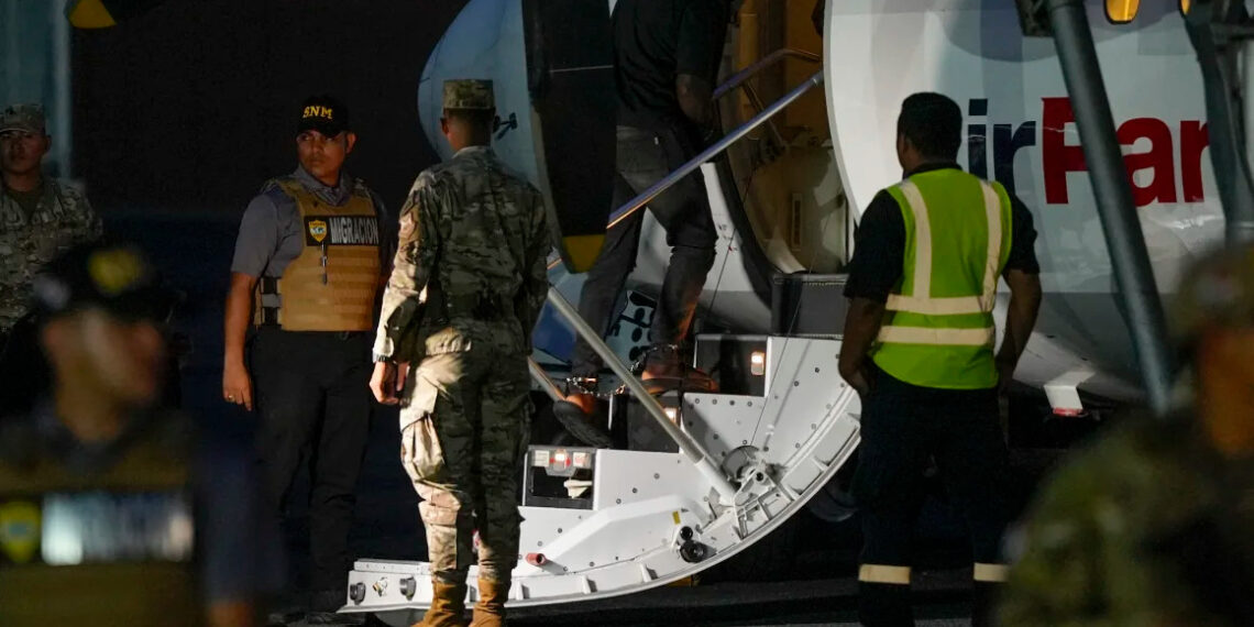 колумбийский мигрант