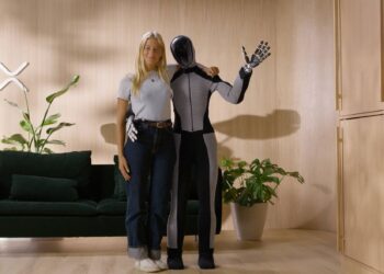 Разработчики уверены, что NEO сможет оказывать ценную помощь по дому. Фото: 1x.tech