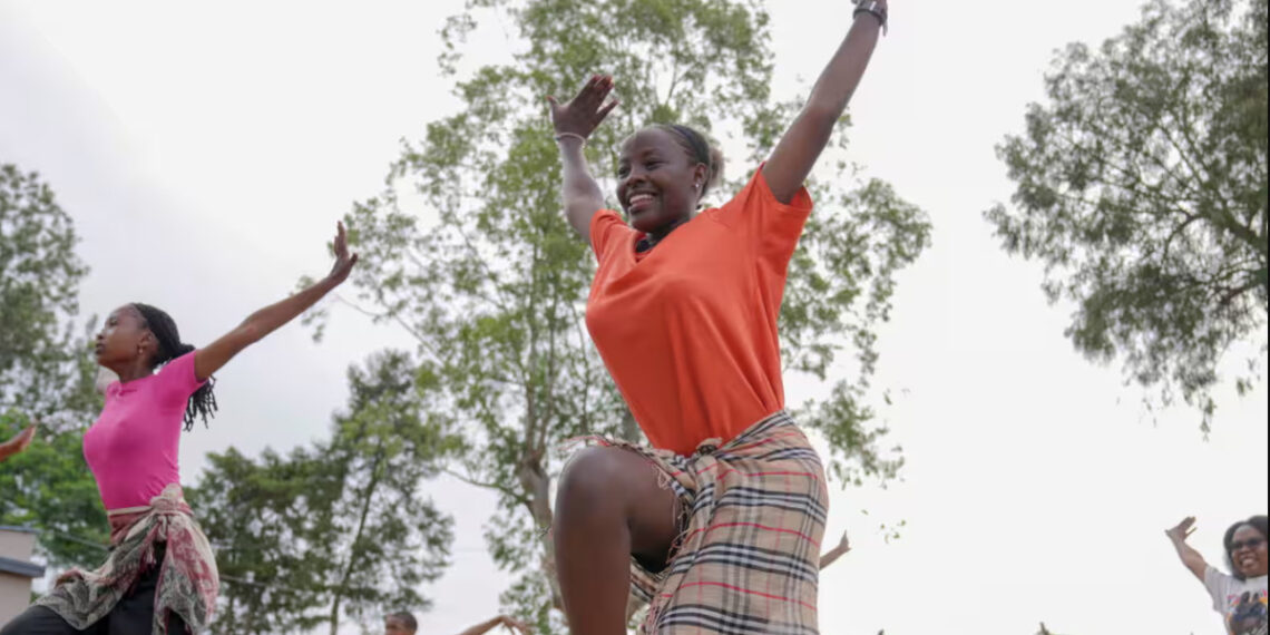 Одной из причин роста ожирения среди женщин в Африке является малоподвижный образ жизни. Фото: Брайан Инганга/AP