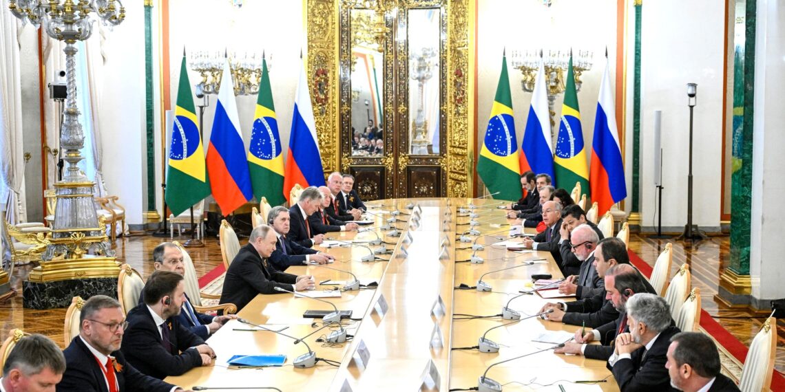 Беседа с Президентом Бразилии Луисом Инасио Лулой да Силвой. Фото: Сергей Бобылёв, РИА «Новости»