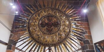 Крест из Музея Первопрестольного Эчмиадзина. Фото: ИА Реалист