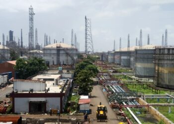 НПЗ в Мумбаи. Фото: Abeer Khan / Bloomberg