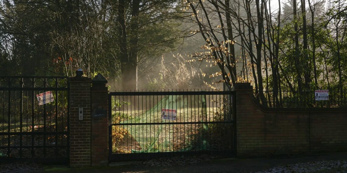 Объект недвижимости на Бишопс-авеню в Лондоне, зарегистрированный как принадлежащий компании Birch Ventures. Фото: Хосе Сарменто Матос / Bloomberg