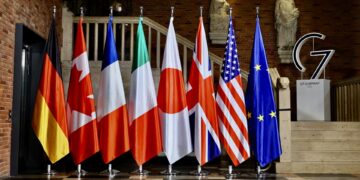 Флаг стран G7. Фото: Reuters