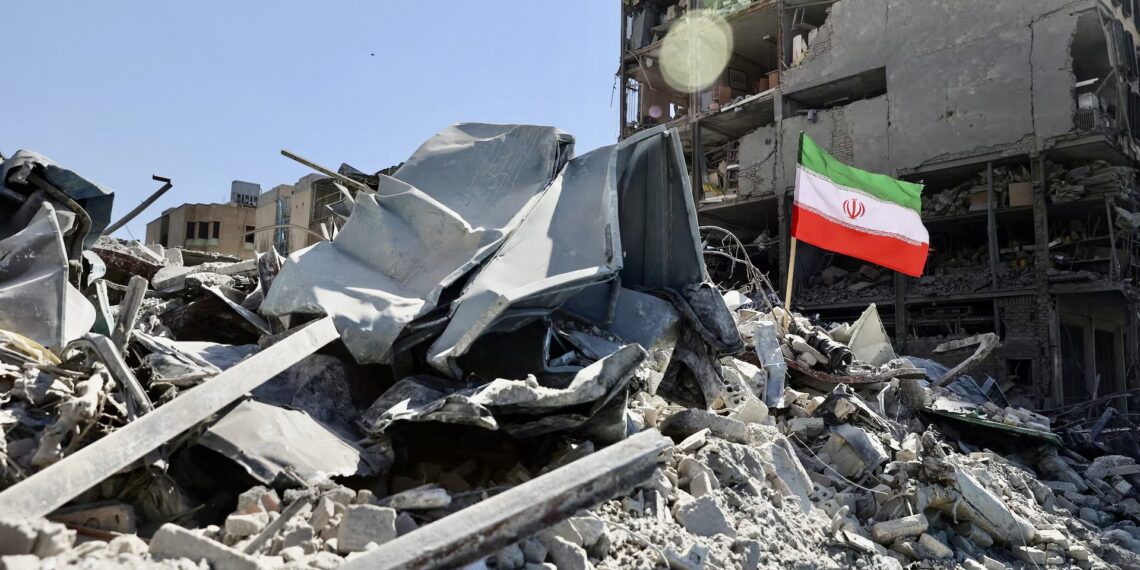 Руины Тегерана. Фото: West Asia News Agency