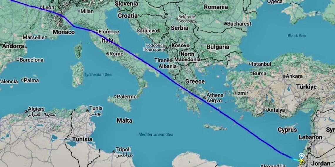 Карта: Flightradar24