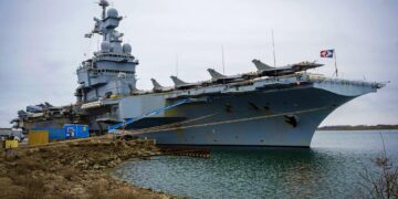 Авианосец «Шарль де Голль». Фото: TT News Agency / AFP / Getty