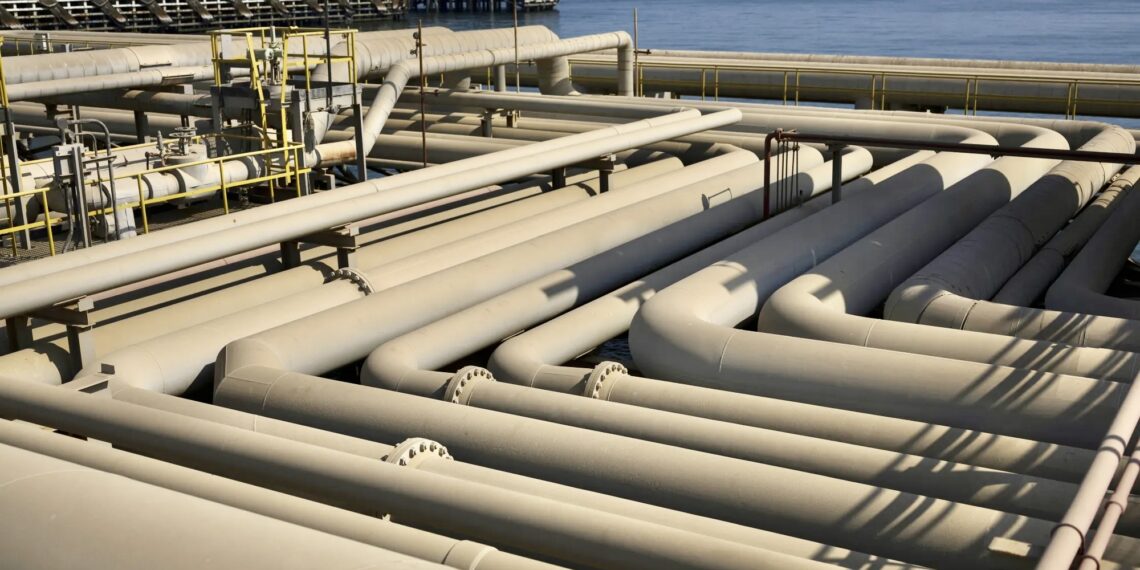 НПЗ Рас-Танура. Фото: Simon Dawson / Bloomberg