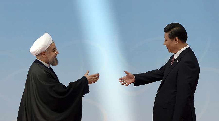 Хасан Рухани и Си Цзиньпин. Иллюстрация: rt.com