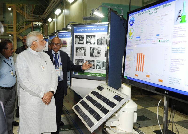 Нарендра Моди посещает департамент атомной энергетики в Мумбаи. Август 2014 года. Иллюстрация: pmindia.gov.in