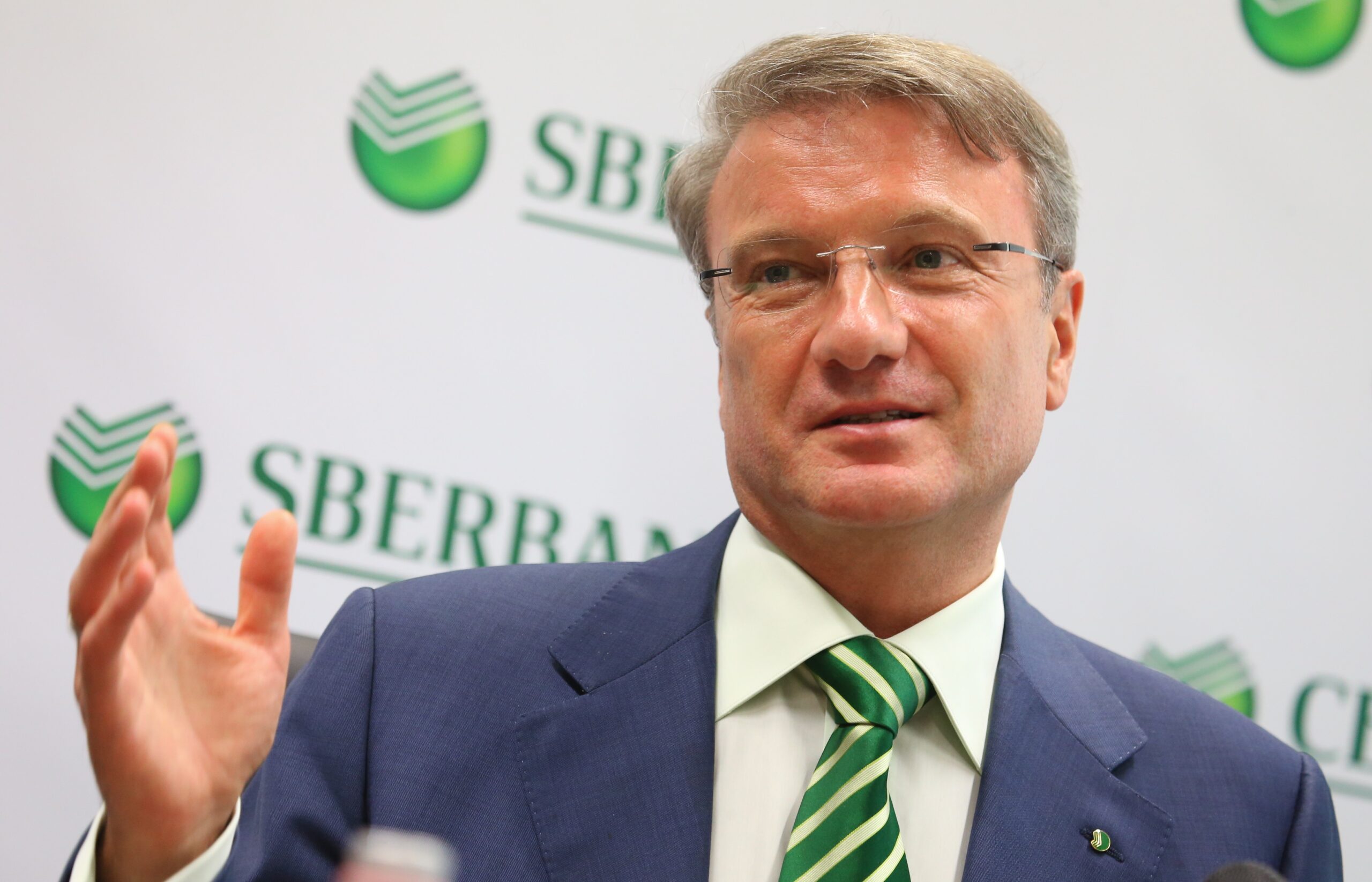 Герман Греф. Иллюстрация: flashsiberia.com