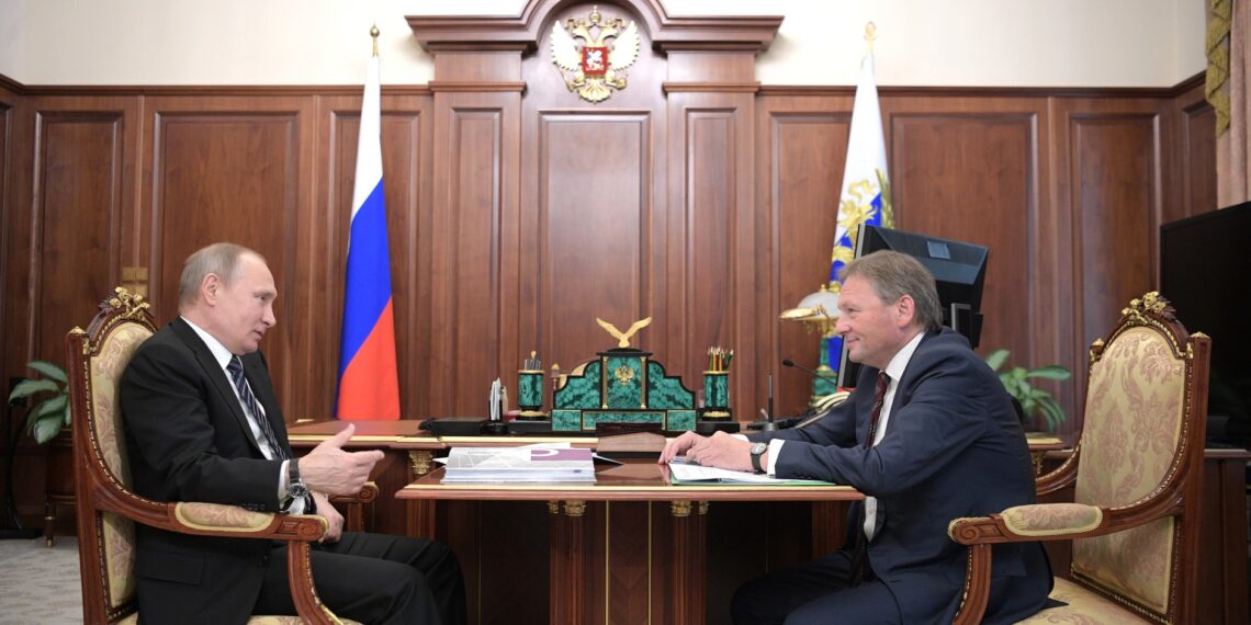 Владимир Путин и Борис Титов Иллюстрация: kremlin.ru