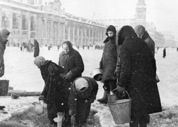 В блокадном Ленинграде. Фото: globallookpress.com