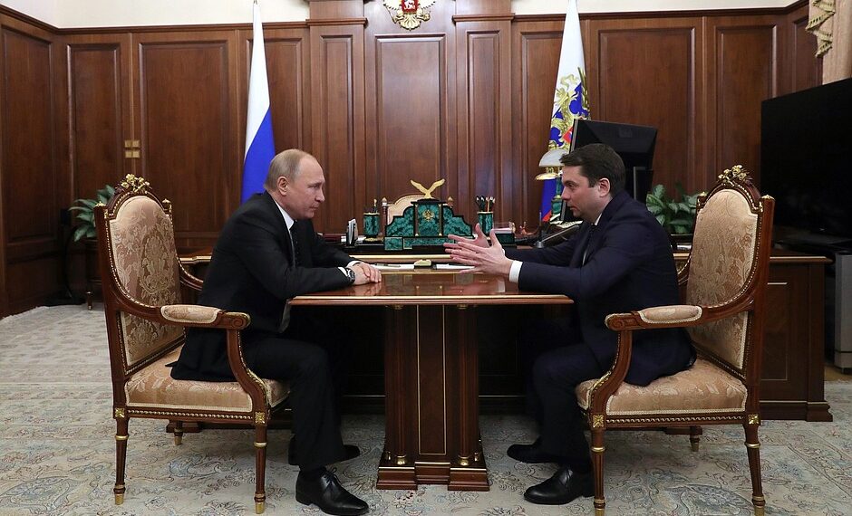 Владимир Путин и Андрей Чибис. Фото: Пресс-служба Кремля