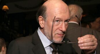 Борьба за власть или борьба за Яндекс? Кому выгоден накат на Волошина?