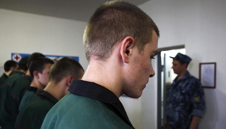 Власть замалчивает проблему распространения АУЕ среди подростков