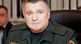 План Авакова по Донбассу: глава МВД предлагает себя новому президенту Украины