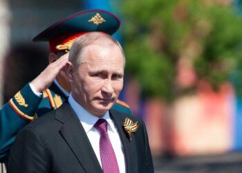 Владимир Путин и Сергей Шойгу. Фото: Андрей Гордеев / Ведомости