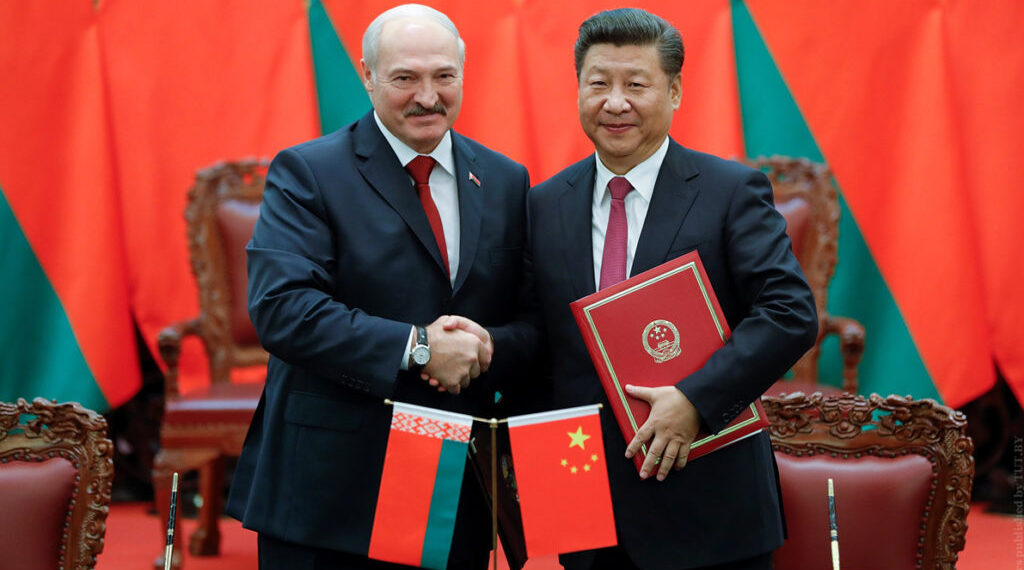 Си Цзиньпин и Александр Лукашенко. Фото: POOL New / Reuters