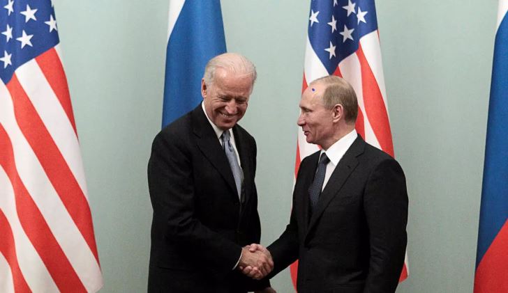 Джозеф Байден и Владимир Путин. Март 2011 года. Фото: Reuters