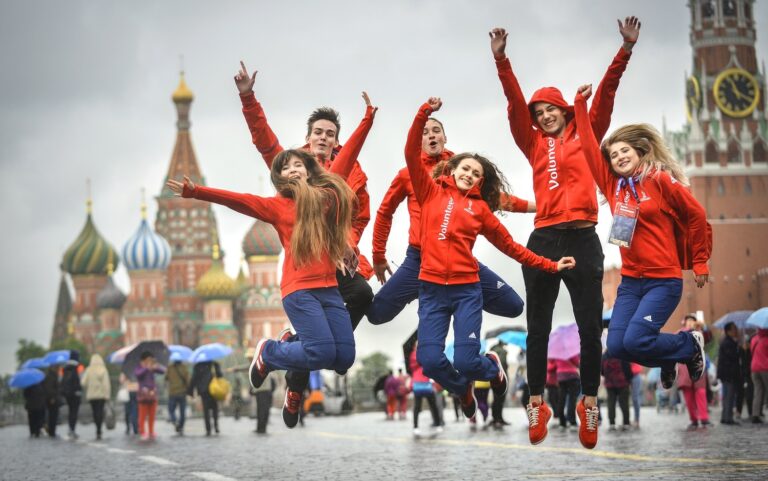 Молодежная политика в России: итоги 2020 года