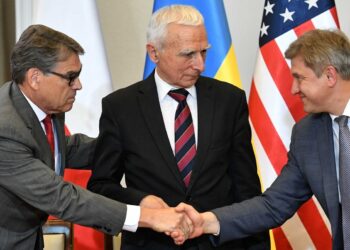 Рик Перри, Петр Наимский и Александр Данилюк. Фото: polskieradio.pl