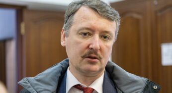 Политолог осудил бывшего министра обороны ДНР за критику в адрес погибшего в Ливии россиянина