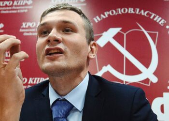 Валентин Коновалов. Фото: Анатолий Жданов/Коммерсант