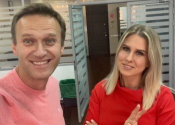 Алексей Навальный и Любовь Соболь. Фото: Instagram.com/@sobollubov