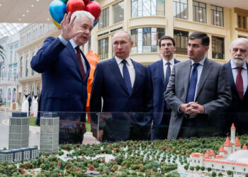 Сергей Собянин и Владимир Путин. Фото: trt-tv.ru