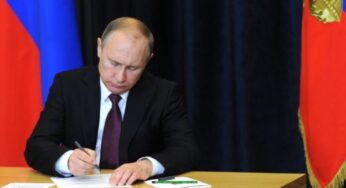 Путин не принимает, а только визирует готовые решения: мнение