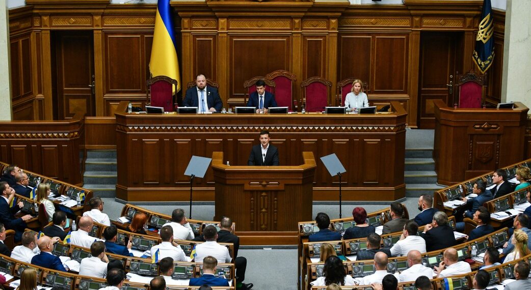 Владимир Зеленский на первом заседании Верховной Рады ІХ созыва. Фото: Пресс-служба президента Украины