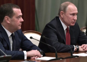 Владимир Путин и Дмитрий Медведев. Фото: РИА Новости