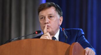 У бронзового монумента под названием «Единая Россия» шансов нет: политолог