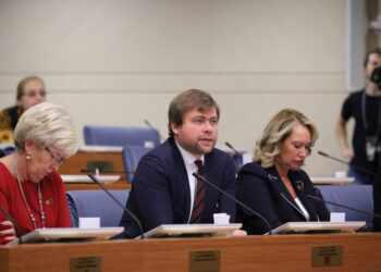 Леонид Зюганов. Фото: duma.mos.ru