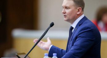 Первый замглавы комитета Госдумы по обороне осудил акт вандализма на территории Армянской Церкви в Армавире