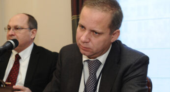 Алексей Хотин требует привлечь РБК к уголовной ответственности за клевету