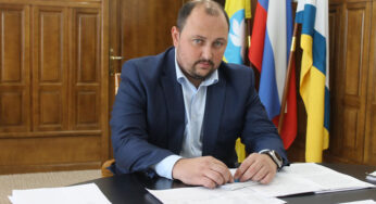 Хасиков справился с политическим кризисом: Трапезников вновь назначен и.о. сити-менеджера Элисты