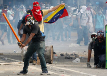 Протесты в Венесуэле. Фото: businessinsider.com