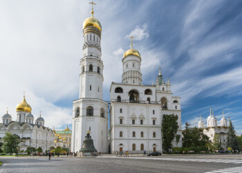 Колокольня Ивана Грозного. Московский Кремль. Фото: okoguide.com