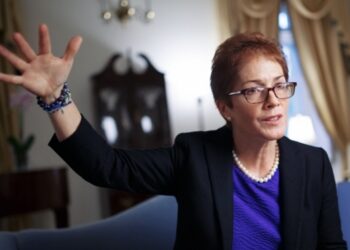 Мари Йованович