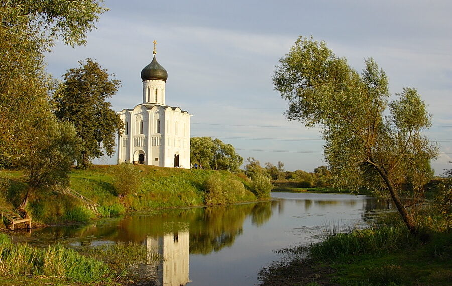 Белокаменный храм на Руси
